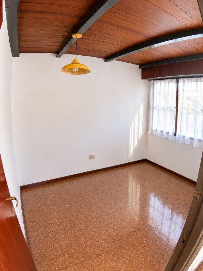Local en venta en excelente ubicacion de Castelar Sur