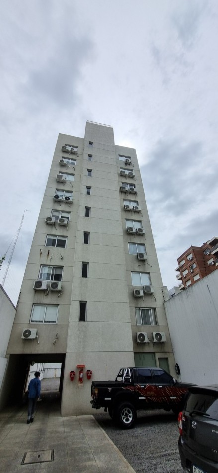 Venta departamento de dos ambientes en Castelar