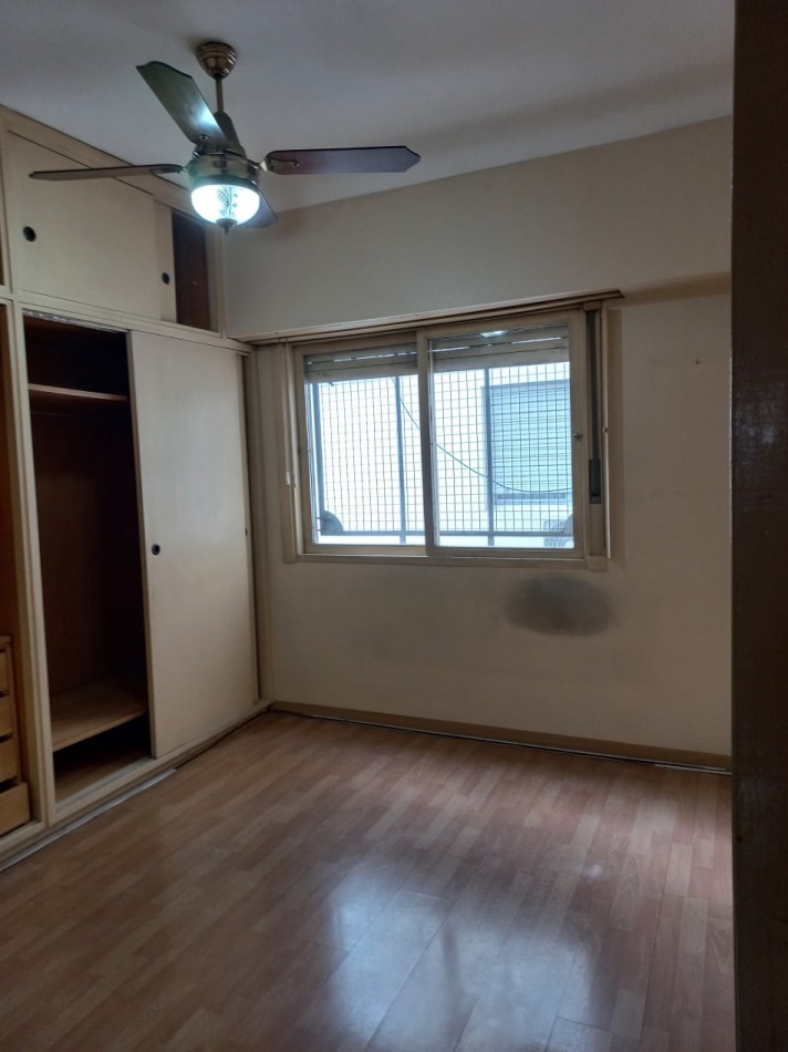Departamento de 3 amb. con cochera cubierta en Ramos Mejia Norte