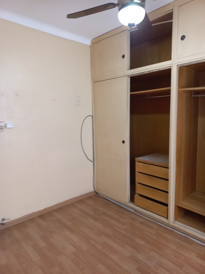 Departamento de 3 amb. con cochera cubierta en Ramos Mejia Norte