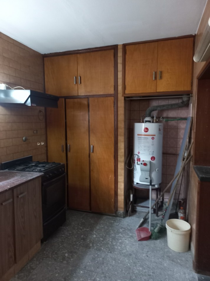 Departamento de 3 amb. con cochera cubierta en Ramos Mejia Norte