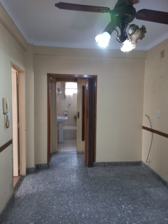 Departamento de 3 amb. con cochera cubierta en Ramos Mejia Norte