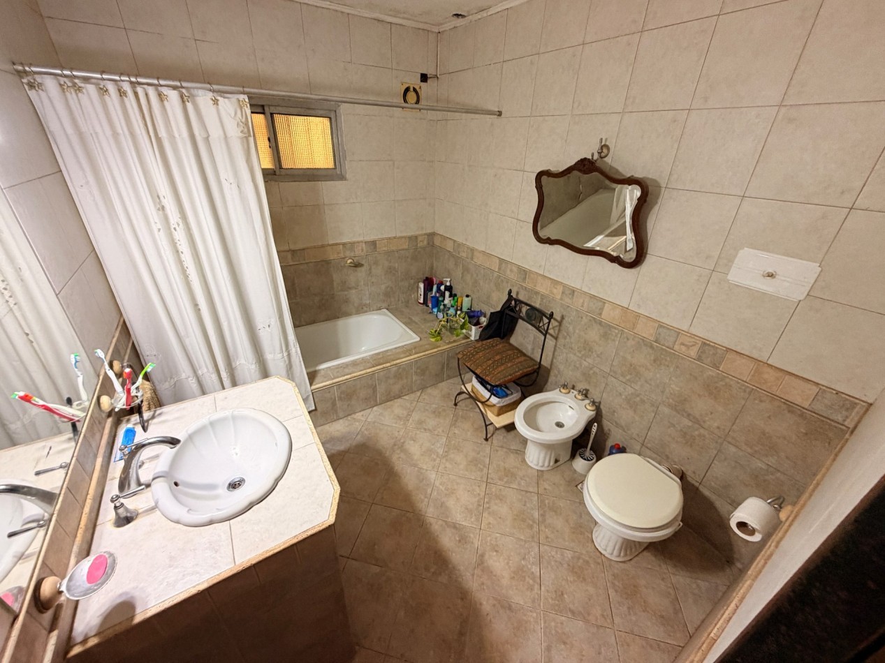 Venta de tres casas en Ituzaingo