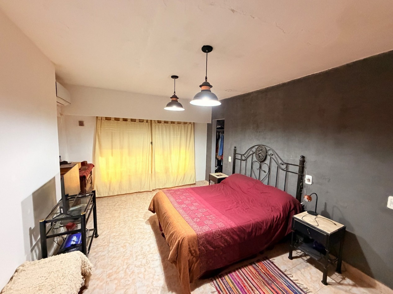 Venta de tres casas en Ituzaingo