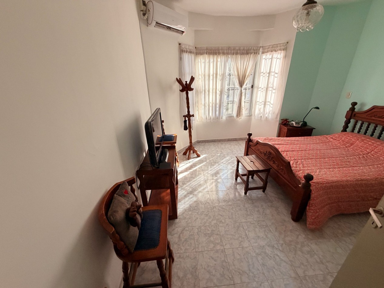 Venta de tres casas en Ituzaingo