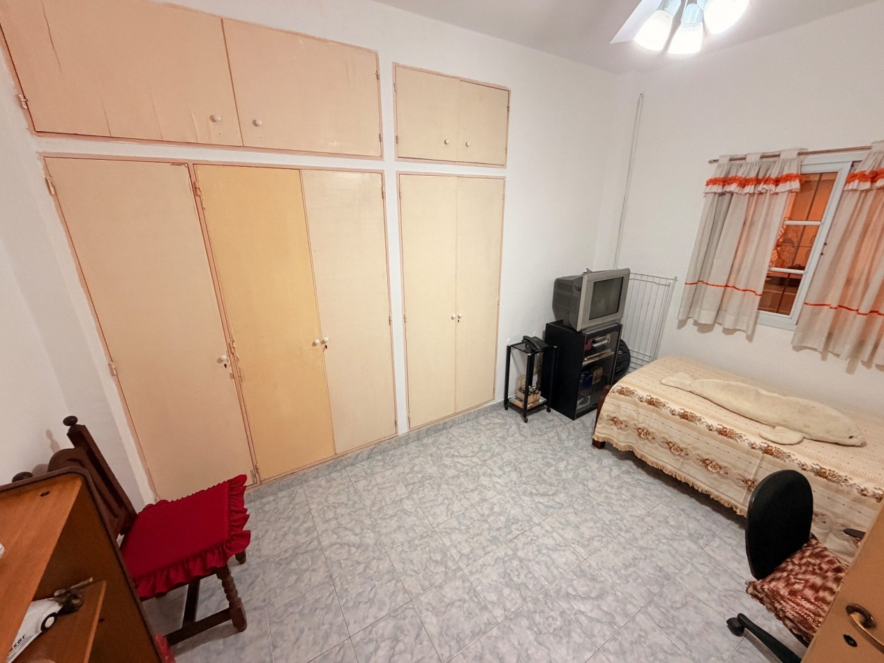 Venta de tres casas en Ituzaingo