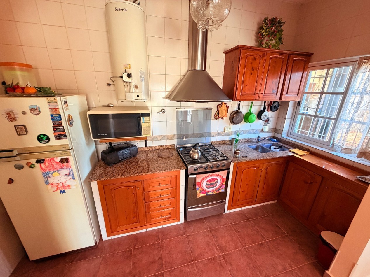 Venta de tres casas en Ituzaingo