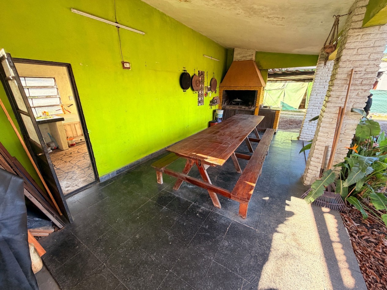 Venta de tres casas en Ituzaingo