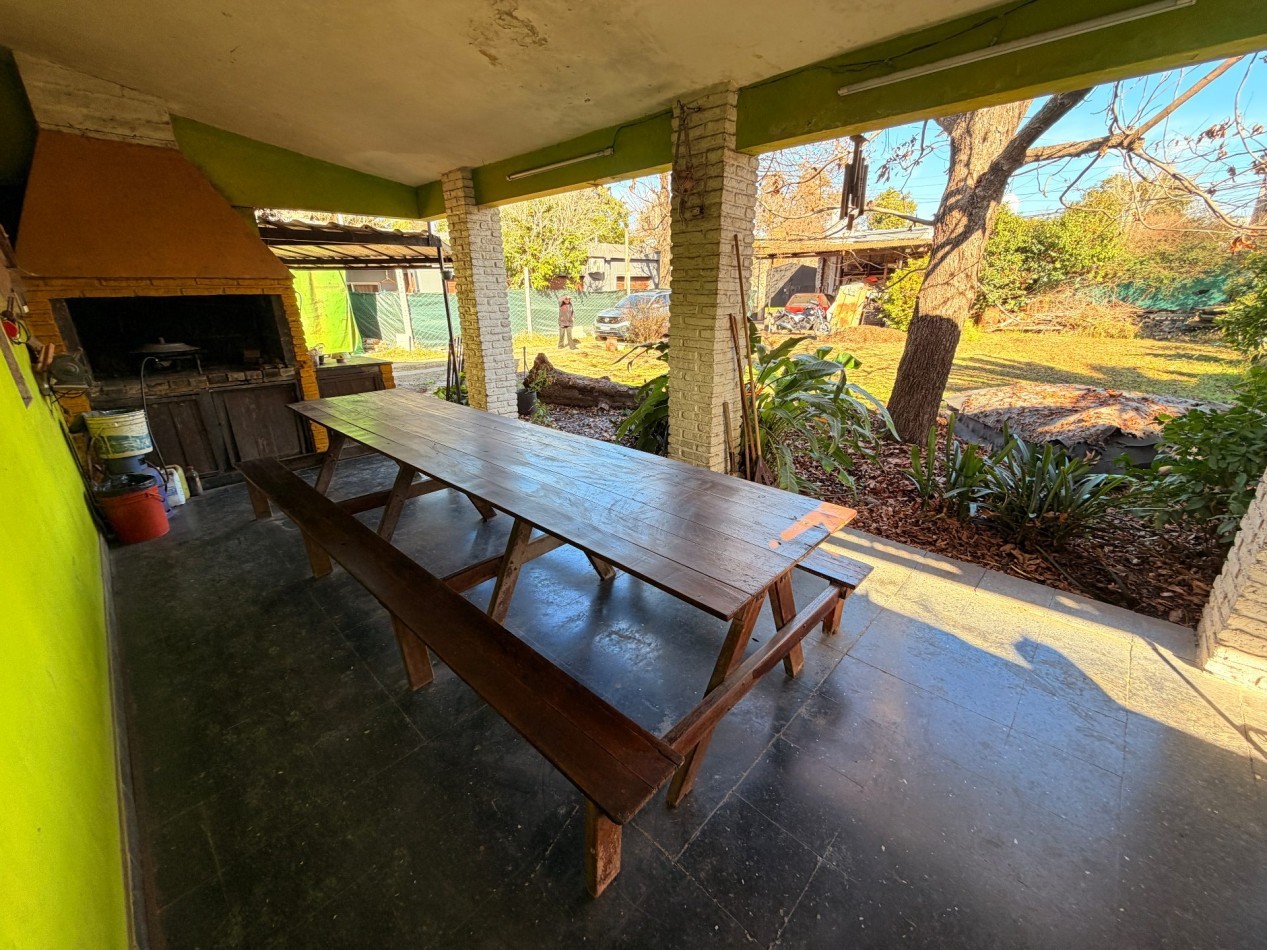 Venta de tres casas en Ituzaingo