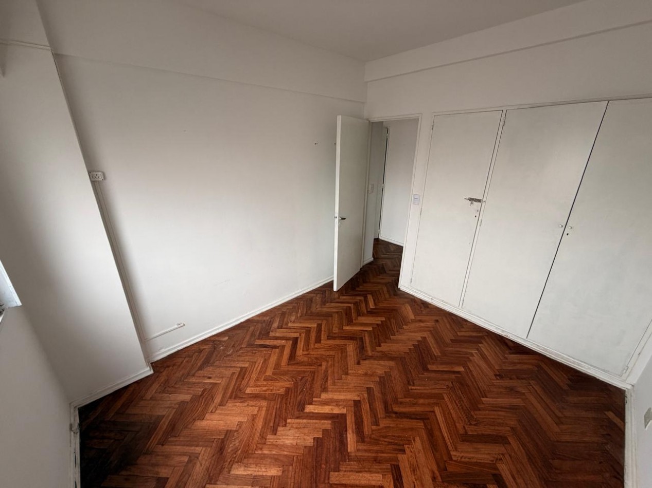 Oficina de 2 ambientes en alquiler en Moron Sur