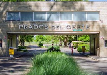 - Casa en construccion- Club de Campo Prados del Oeste  Etapa I 