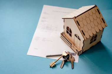 Septiembre 2025: cómo impactan las tasas altas en el mercado inmobiliario de Castelar y zona oeste