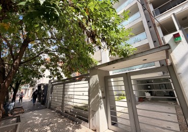 Alquiler departamento de dos ambientes Castelar - Semipiso