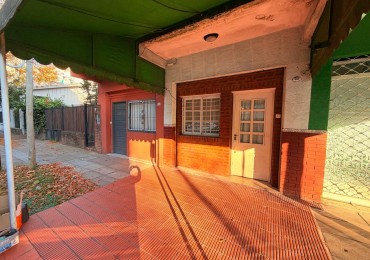 P.H. a la calle en Castelar Sur