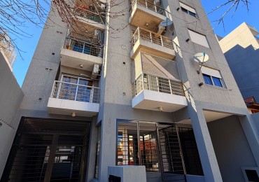 Departamento de 2 ambientes en Moron Sur