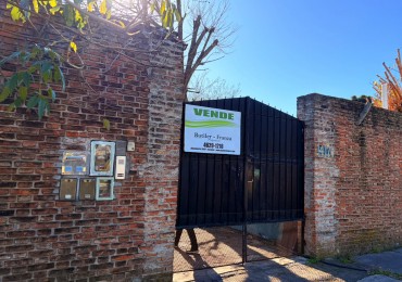 Venta de tres casas en Ituzaingo