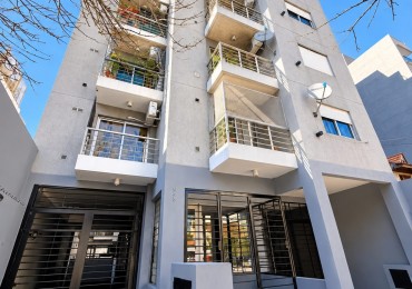 Departamento de 2 ambientes en Moron Sur