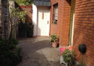 PH en venta Ituzaingo - Una cuadra de la estacion